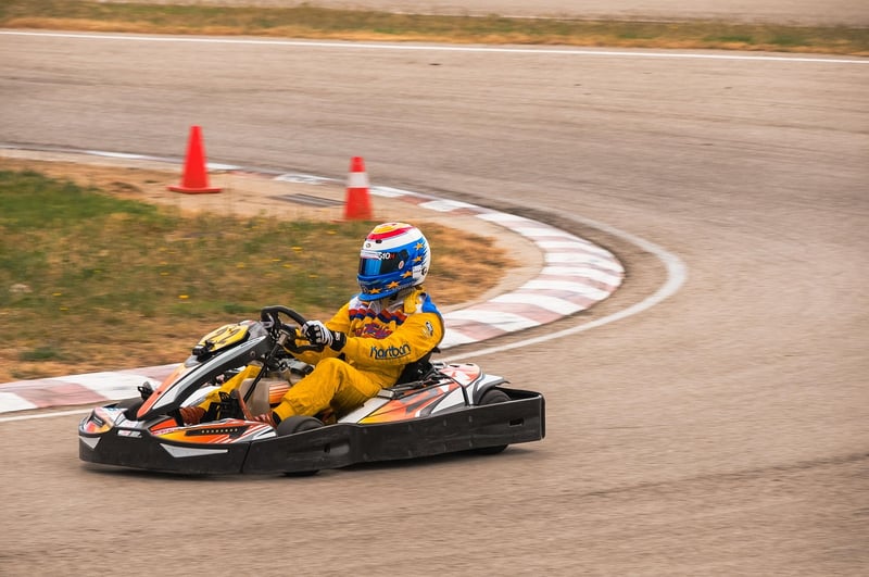 Sécurité en karting 2026 : les équipements indispensables pour rouler sereinement