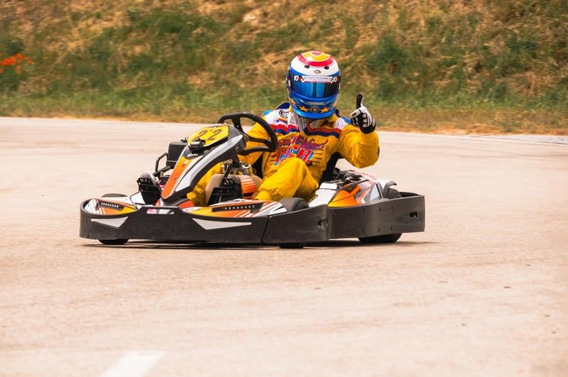 Découvrez l'histoire du karting : des origines aux compétitions modernes en 2026